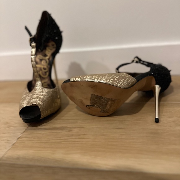 Sam Edelman 'Scarlett' Studded Gold /Black T Strap Heels Size 10.5 - Picture 4 of 4